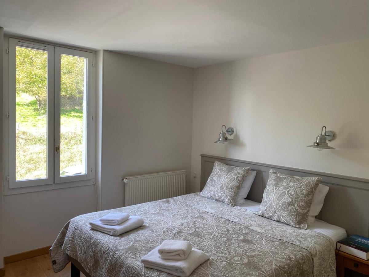 Les Lodges Du Lac Saint-Alban-de-Montbel Ngoại thất bức ảnh