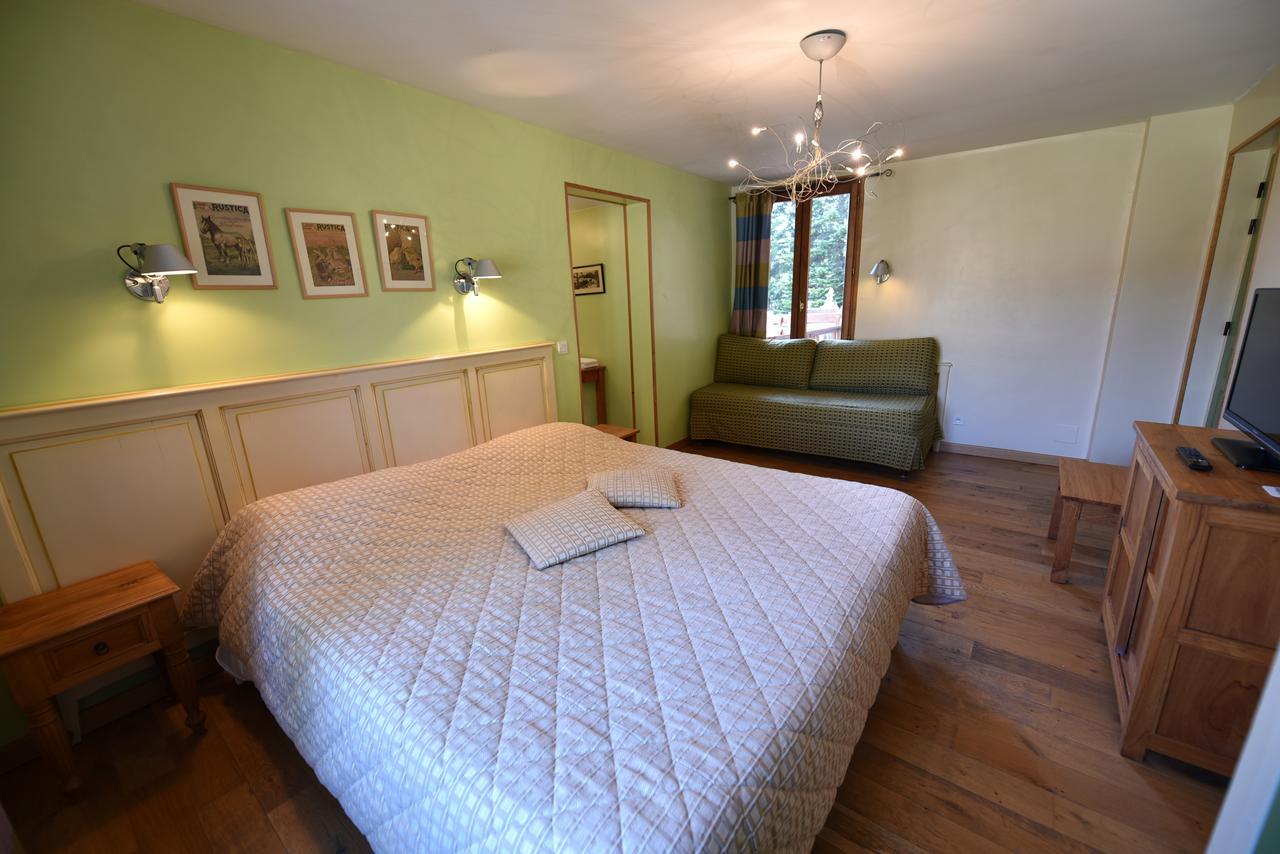 Les Lodges Du Lac Saint-Alban-de-Montbel Ngoại thất bức ảnh