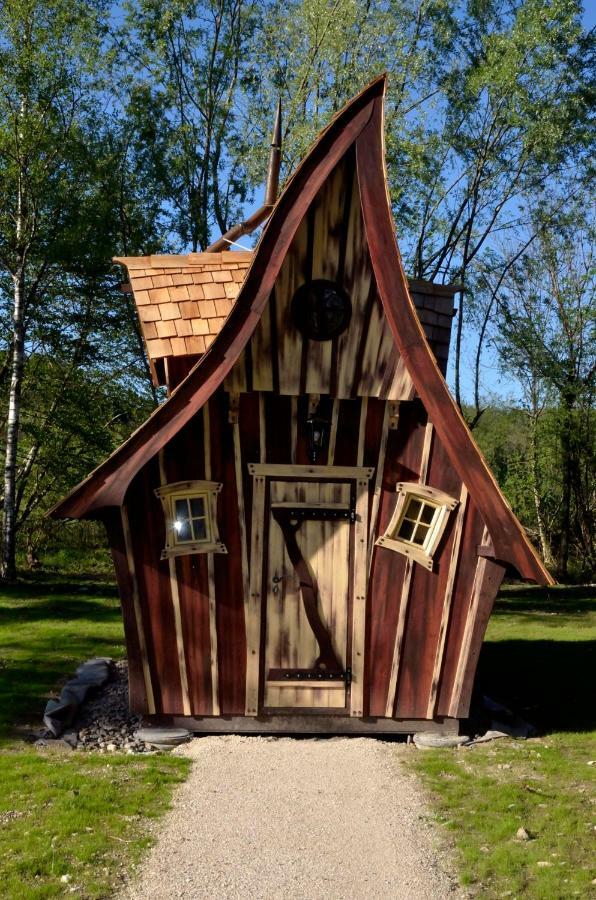 Les Lodges Du Lac Saint-Alban-de-Montbel Ngoại thất bức ảnh